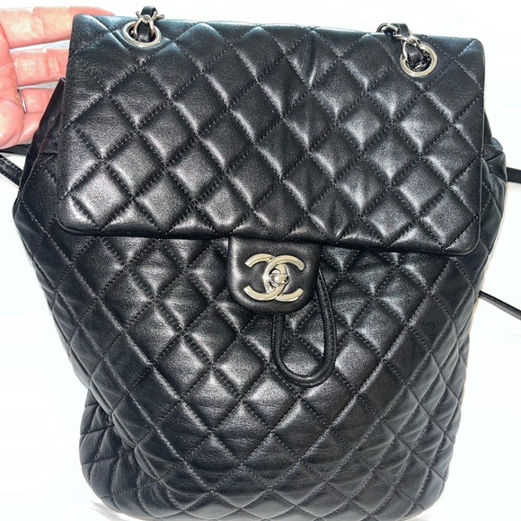 Chanel urban spirit backpack - Picture 4 of 14